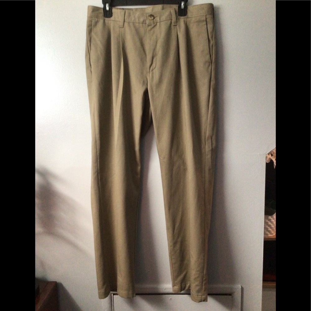 Men’s Khaki Pants